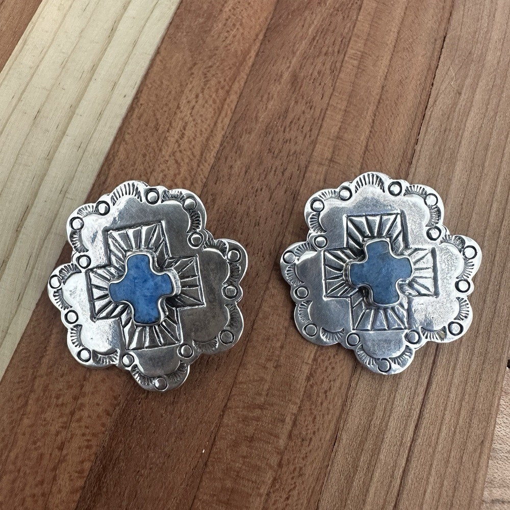 Vintage Barse Clip Earrings 1 Inch Blue‎ Sodalite Cross Inlay 925 Sterling 9.4g - Picture 3 of 10